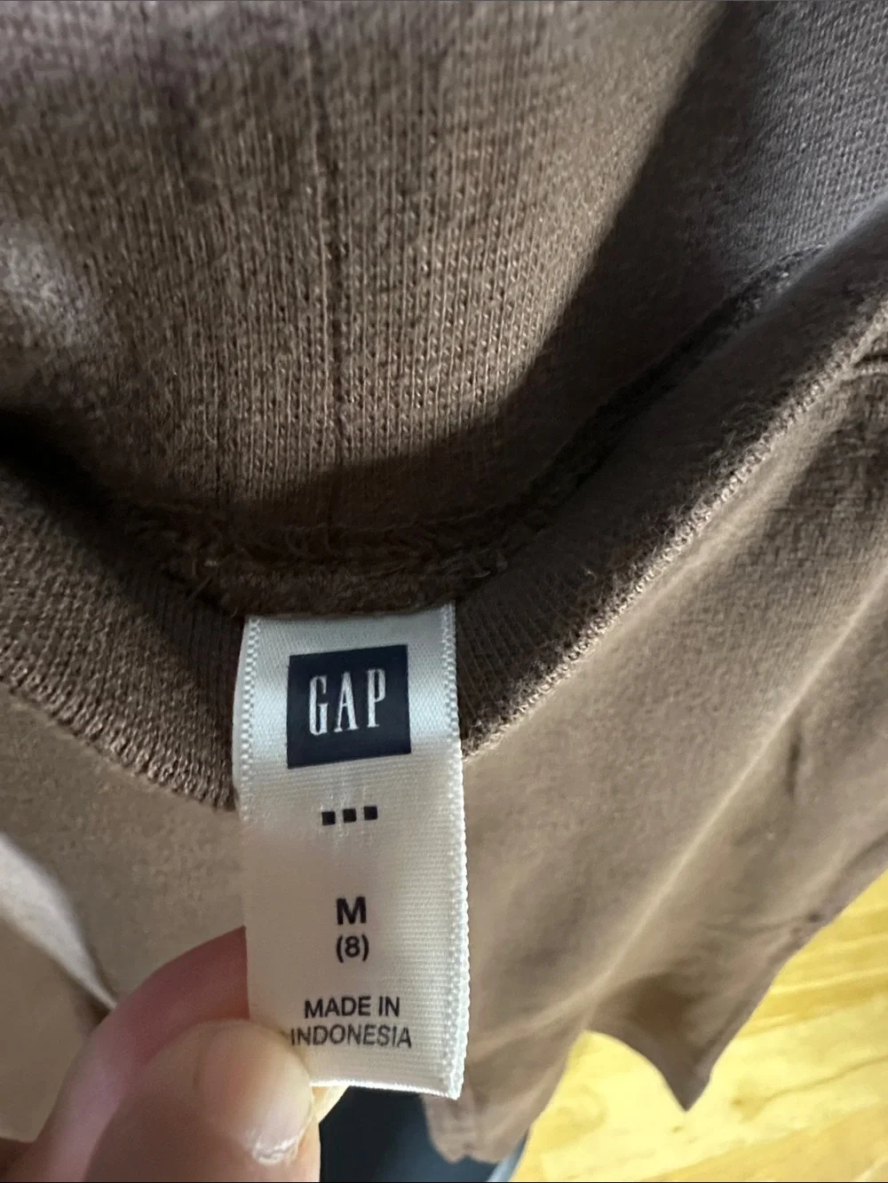 🎉GAP Brown Capri Sweatpants with Pink & Purple Heart Patch A208